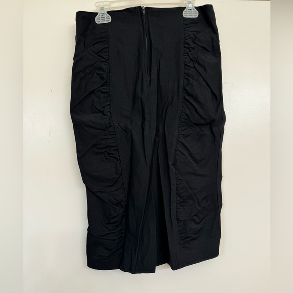 Lipsy Black Pencil skirt. Size large. Gathered front design. Very stretchy. - Picture 4 of 6